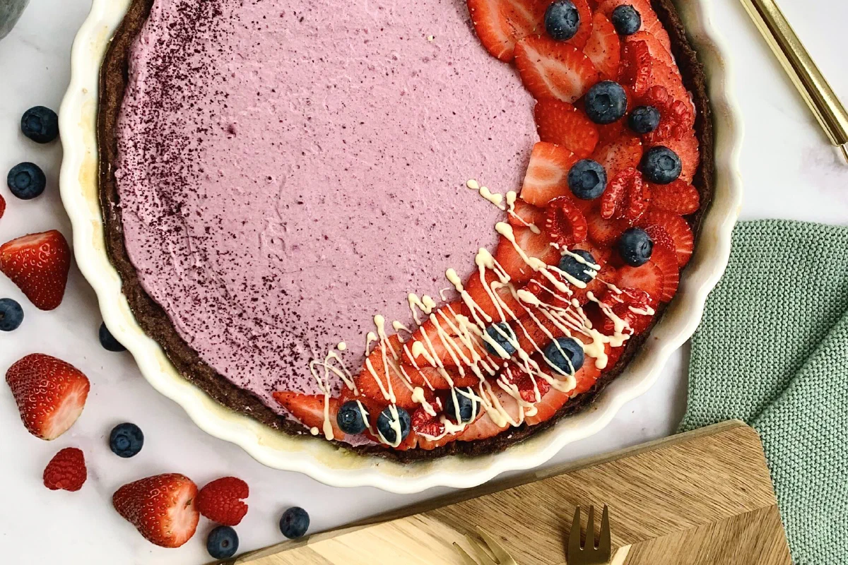 Açai-Mousse-Tarte ohne Zucker