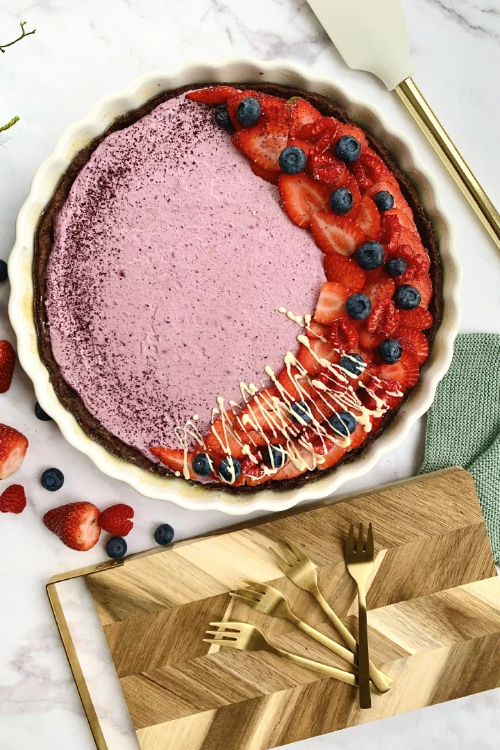 Açai-Mousse-Tarte ohne Zucker