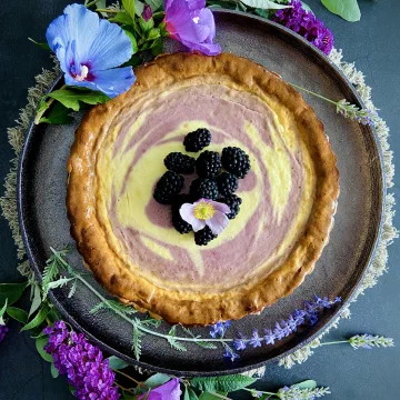 Brombeer-Zebrakuchen ohne Zucker – Rezept öffnen