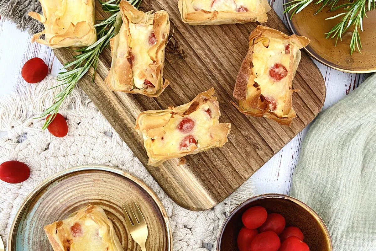 Mini-Quiche mit Cherrytomaten