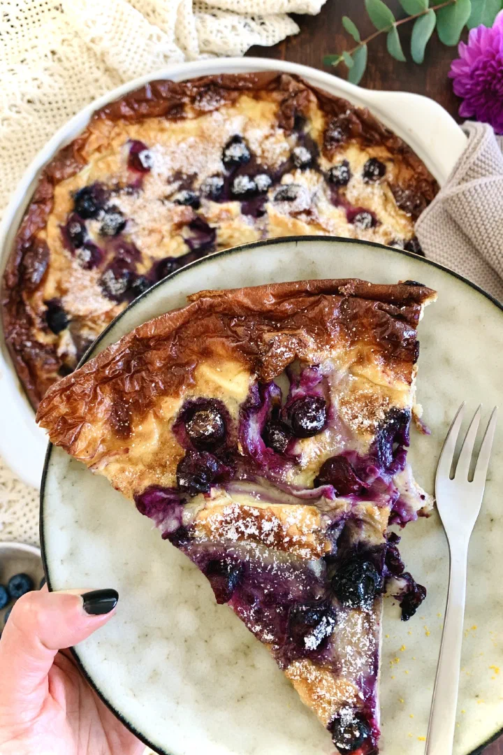 Ofenpfannkuchen mit Heidelbeeren ohne Zucker