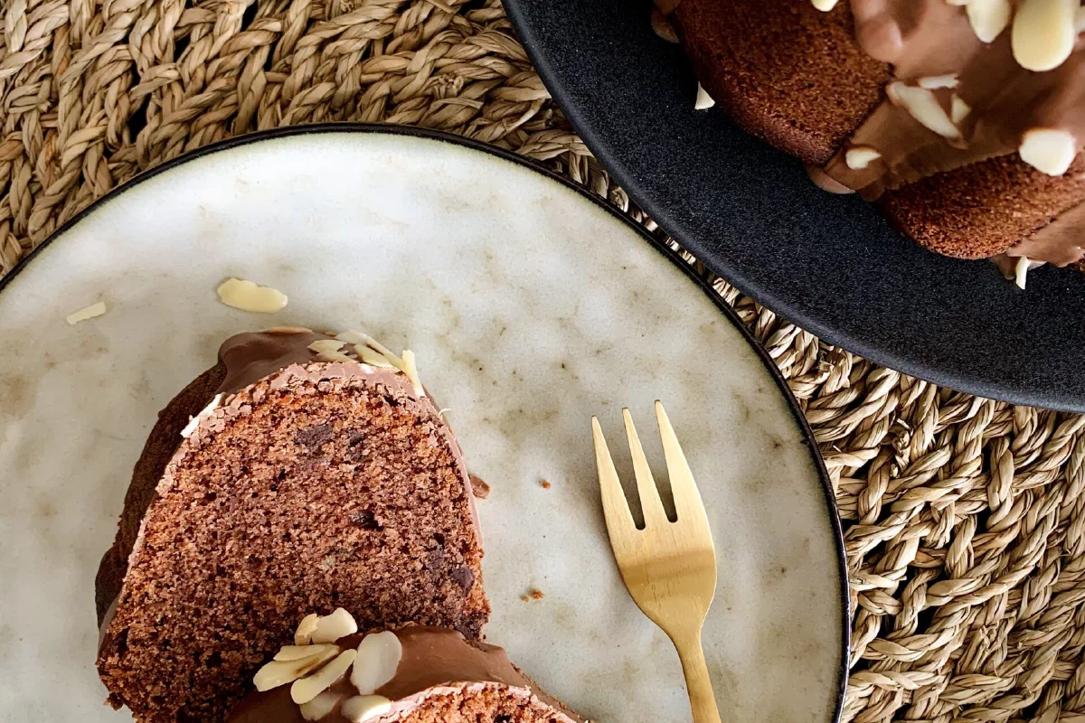 Weihnachtlicher Schokokuchen ohne Zucker
