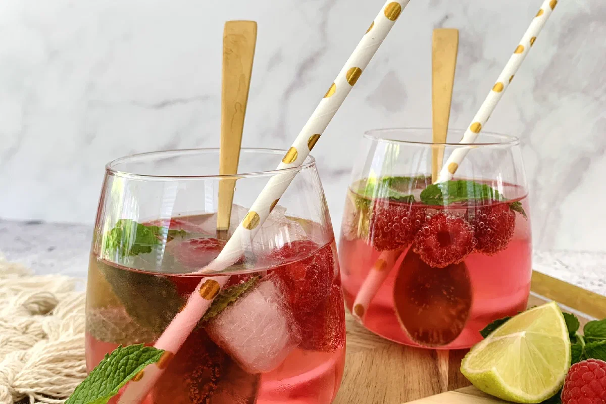 Wild-Berry-Spritz ohne Zucker